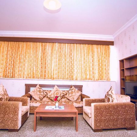 Grand Nakhchivan Hotel Esterno foto