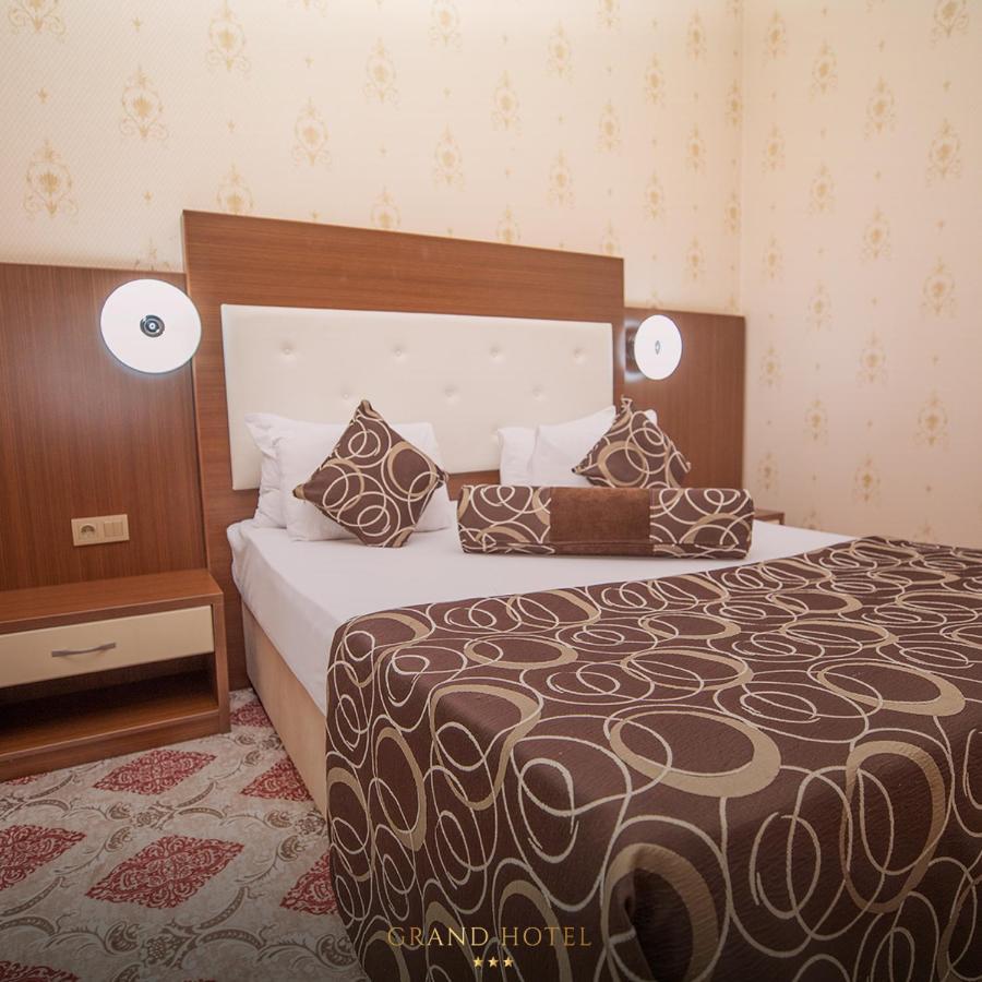 Grand Nakhchivan Hotel Esterno foto