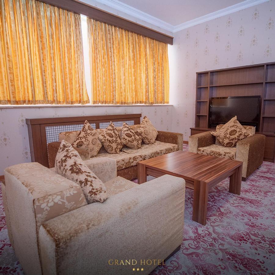 Grand Nakhchivan Hotel Esterno foto