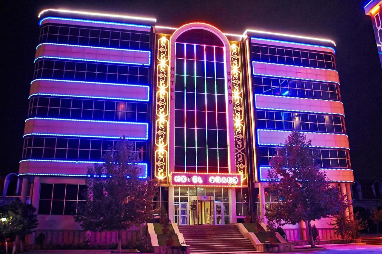 Grand Nakhchivan Hotel Esterno foto