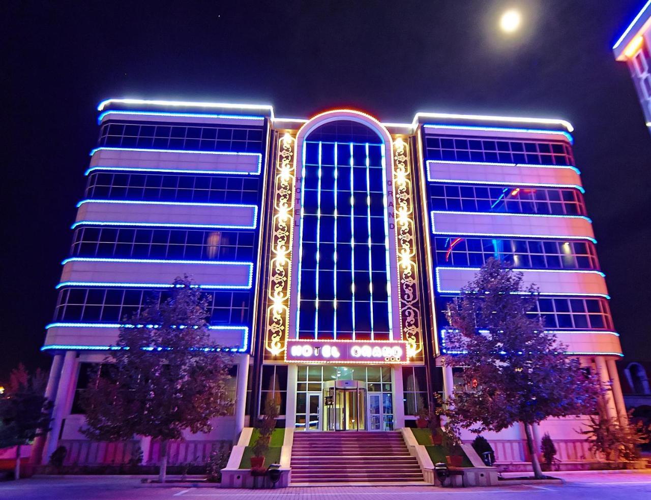 Grand Nakhchivan Hotel Esterno foto