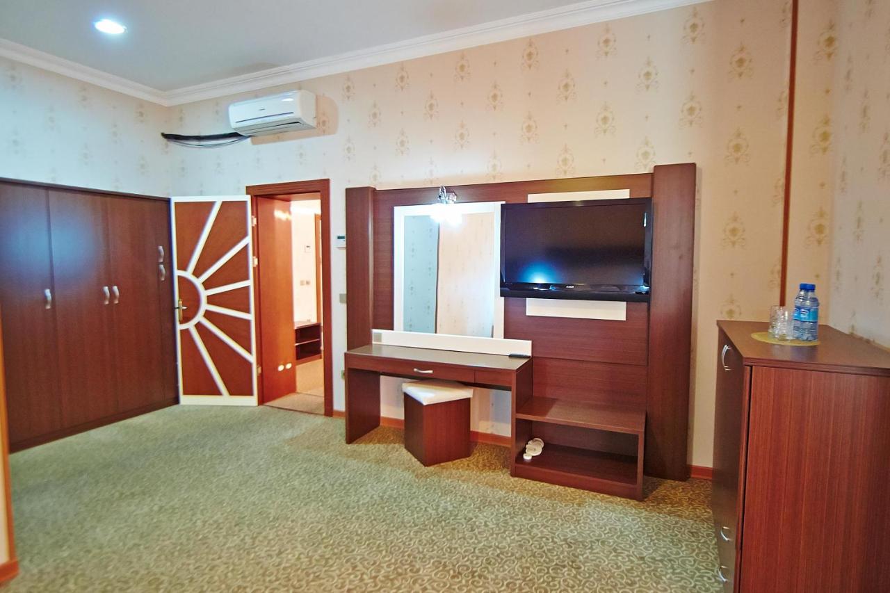 Grand Nakhchivan Hotel Esterno foto