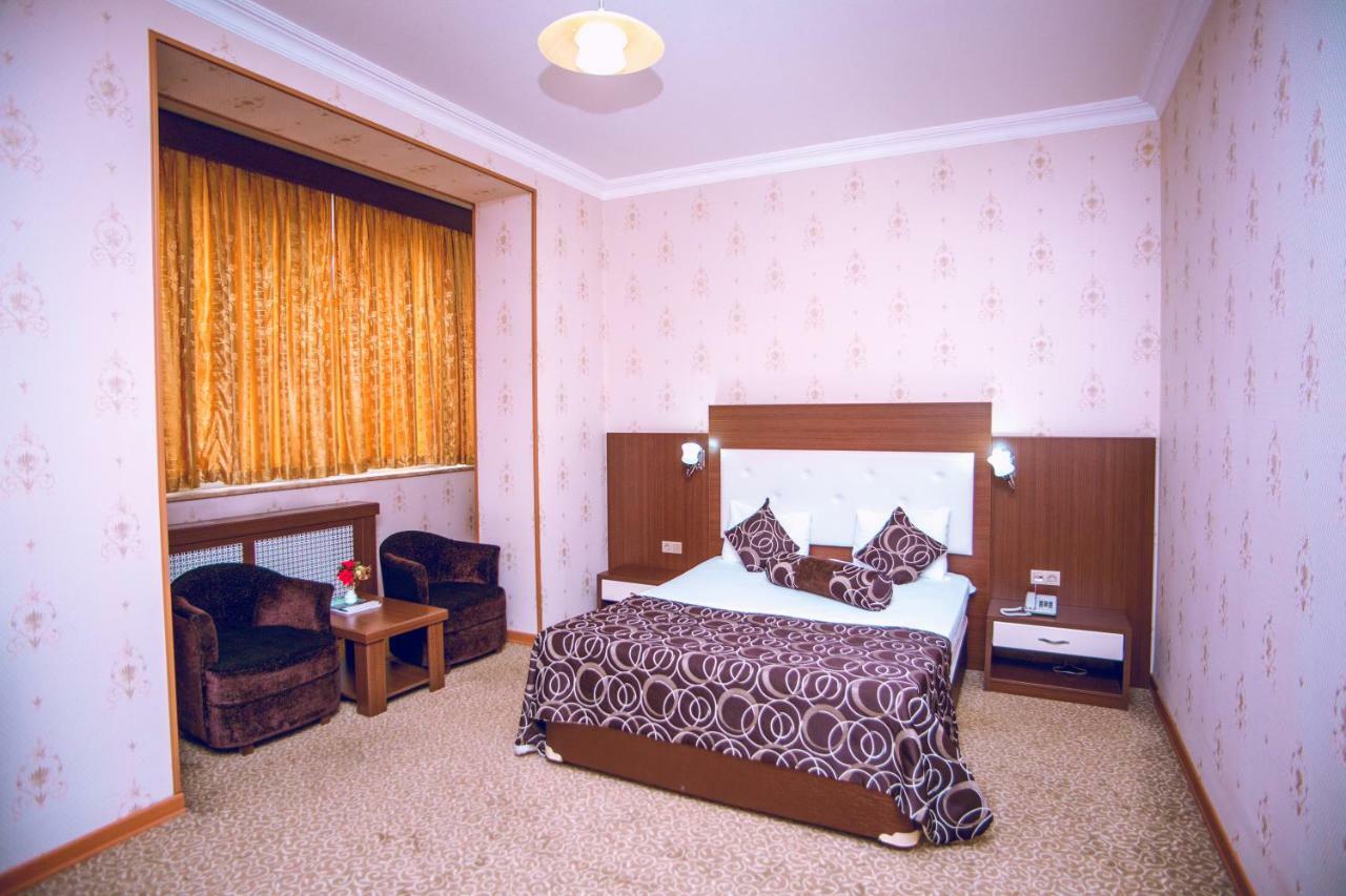 Grand Nakhchivan Hotel Esterno foto