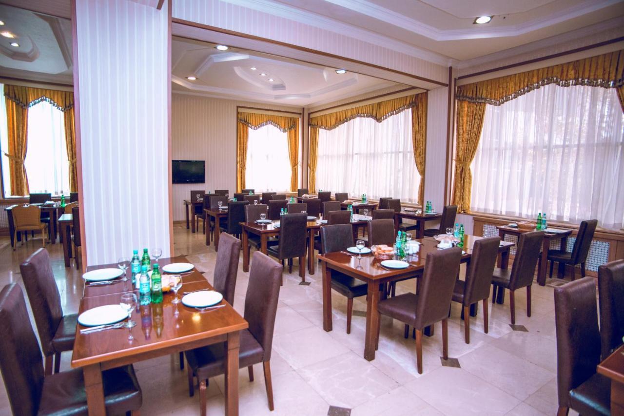 Grand Nakhchivan Hotel Esterno foto